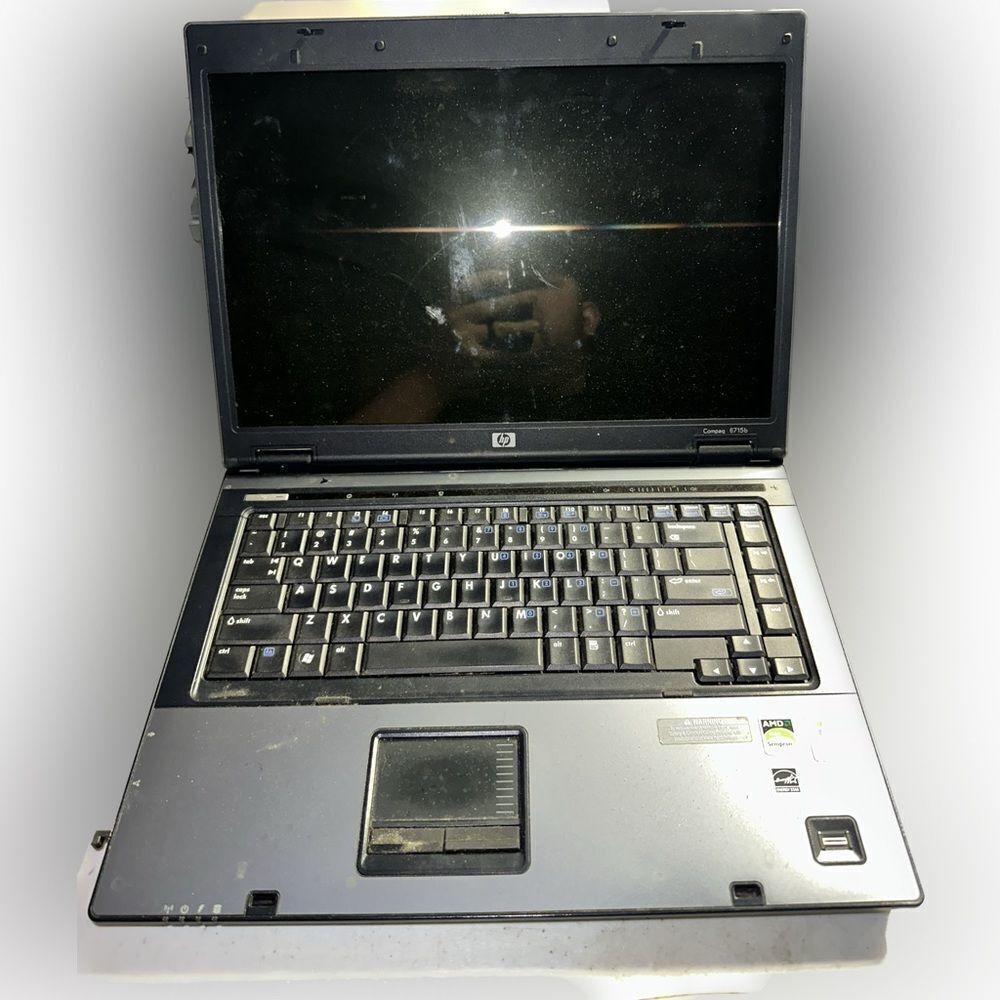 HP Compaq 6715b 15.4" Laptop AMD Turion 64 x2 2GB Ram -‎ No HDD